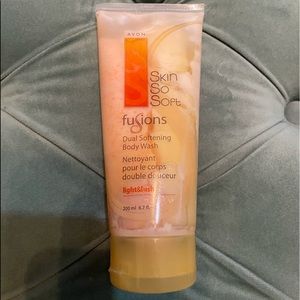 💗New Avon Skin So Soft Fusion Body Wash